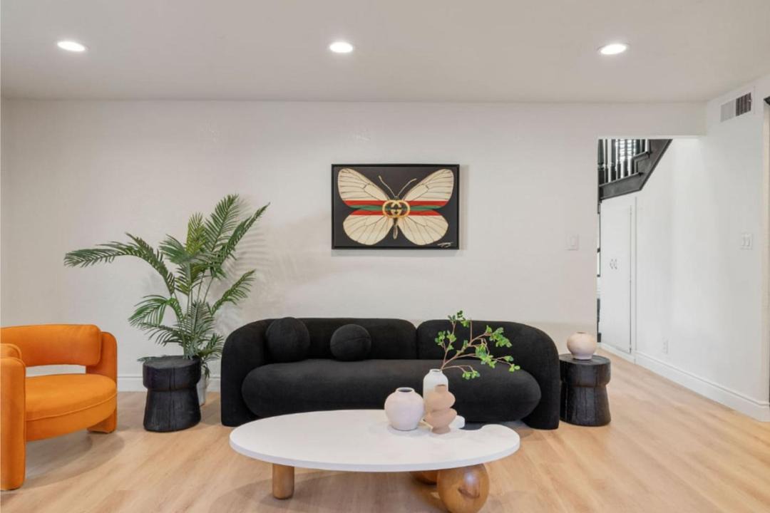 Photo of Livingroom in Del Rey