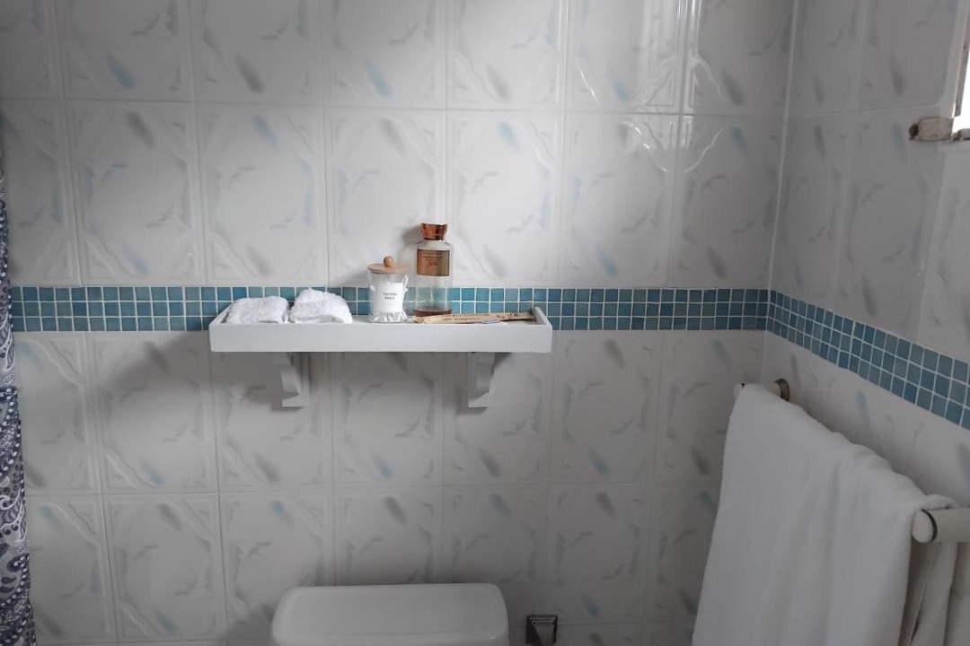 Photo of Bathroom in Tower Isle