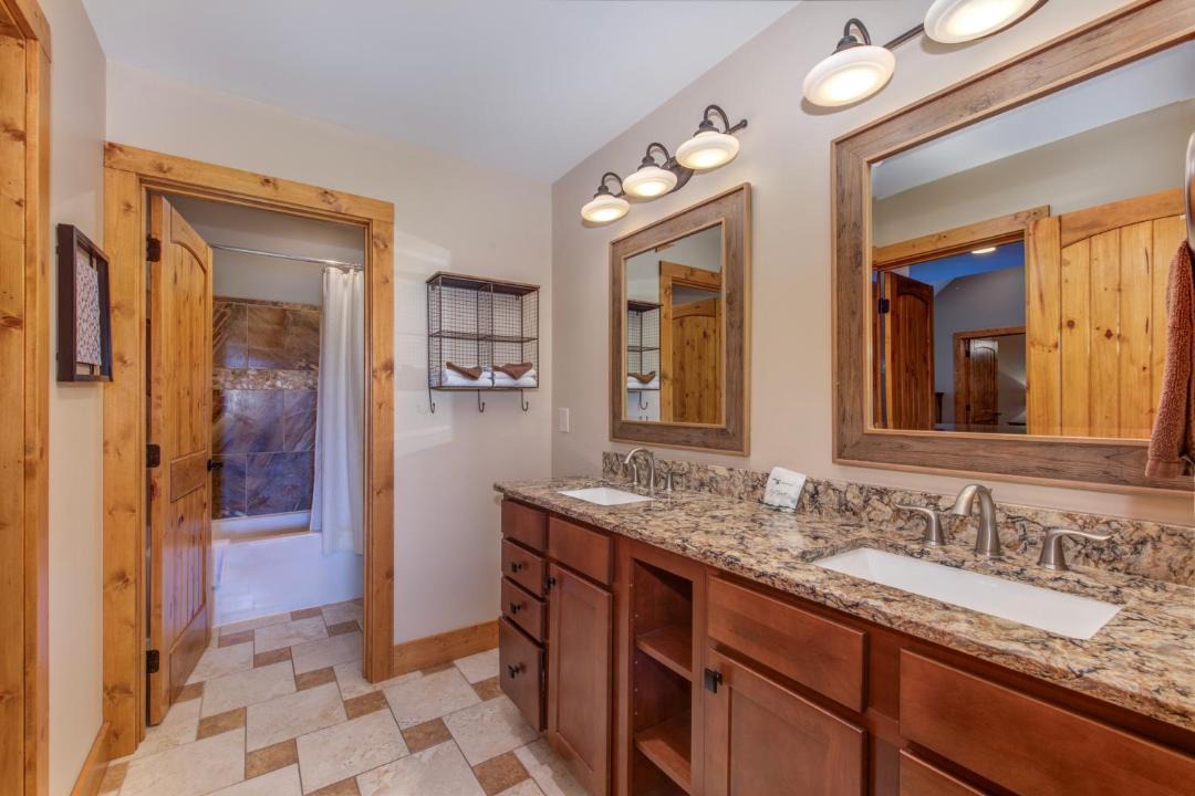 Photo of Bathroom in Chalet Village North