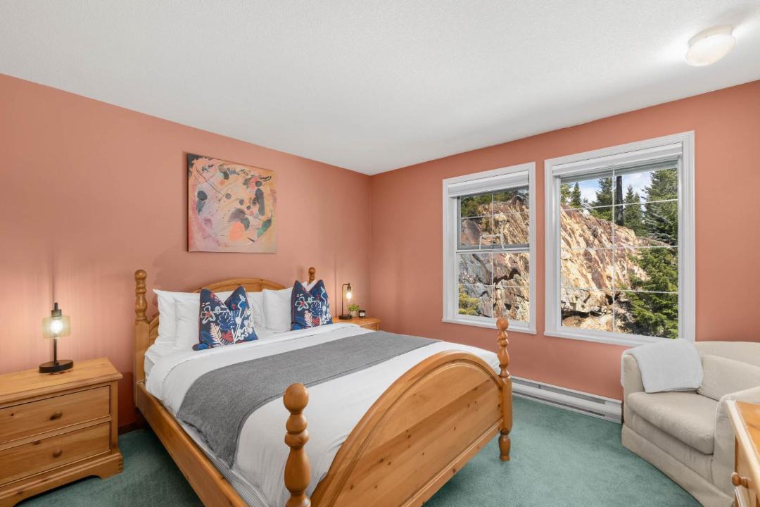 Photo of Bedroom in Blueberry Hill