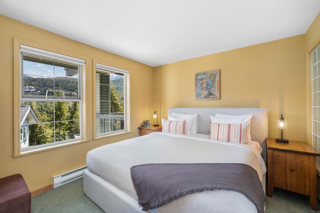Photo of Bedroom in Blueberry Hill