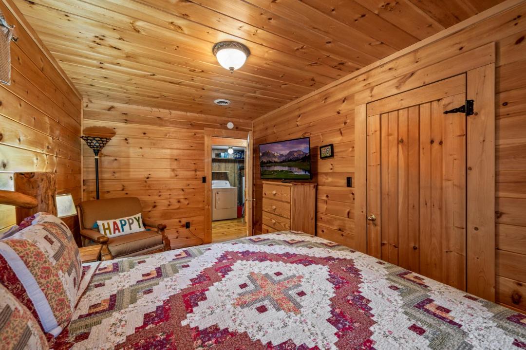 Photo of Bedroom in Chalet Village