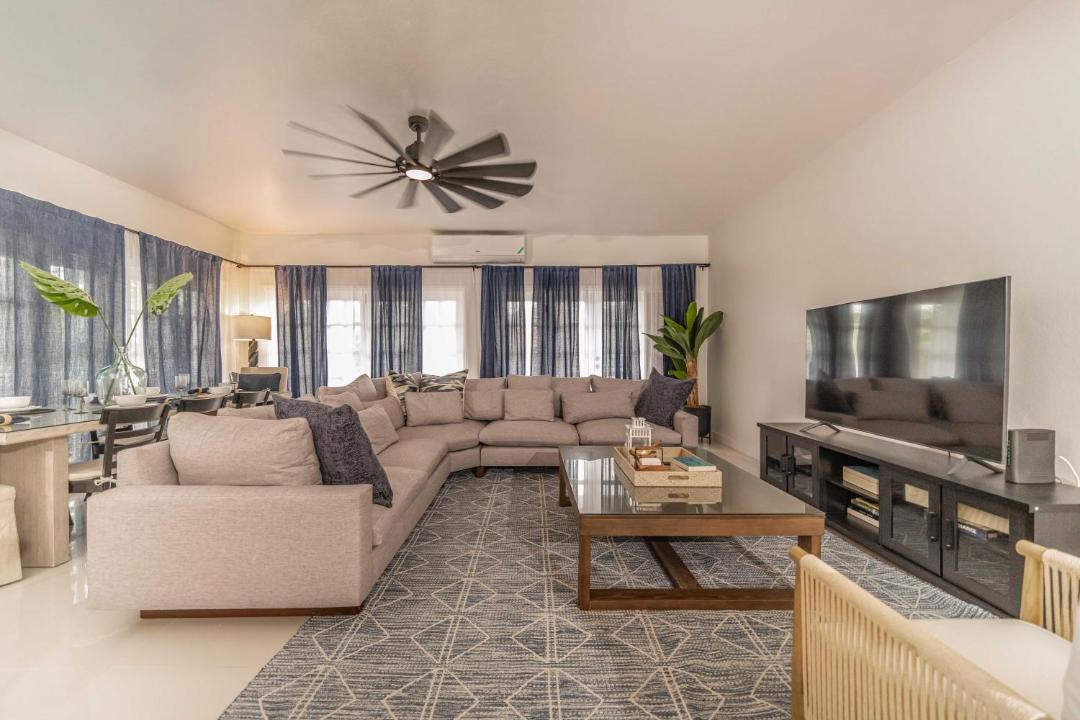 Photo of Livingroom in Tower Isle