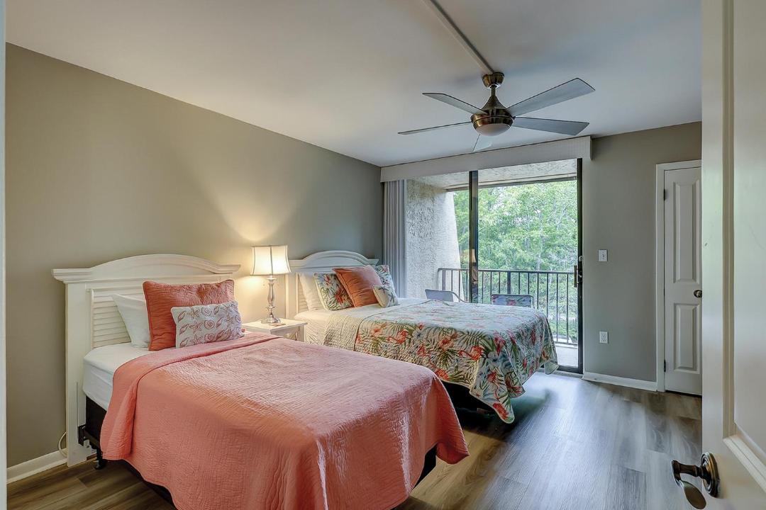 Photo of Bedroom in Folly Field
