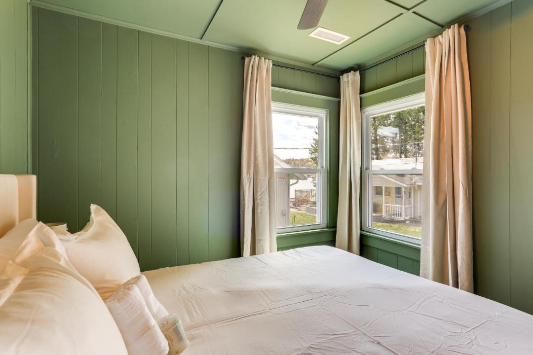 Photo of Bedroom in White Lake