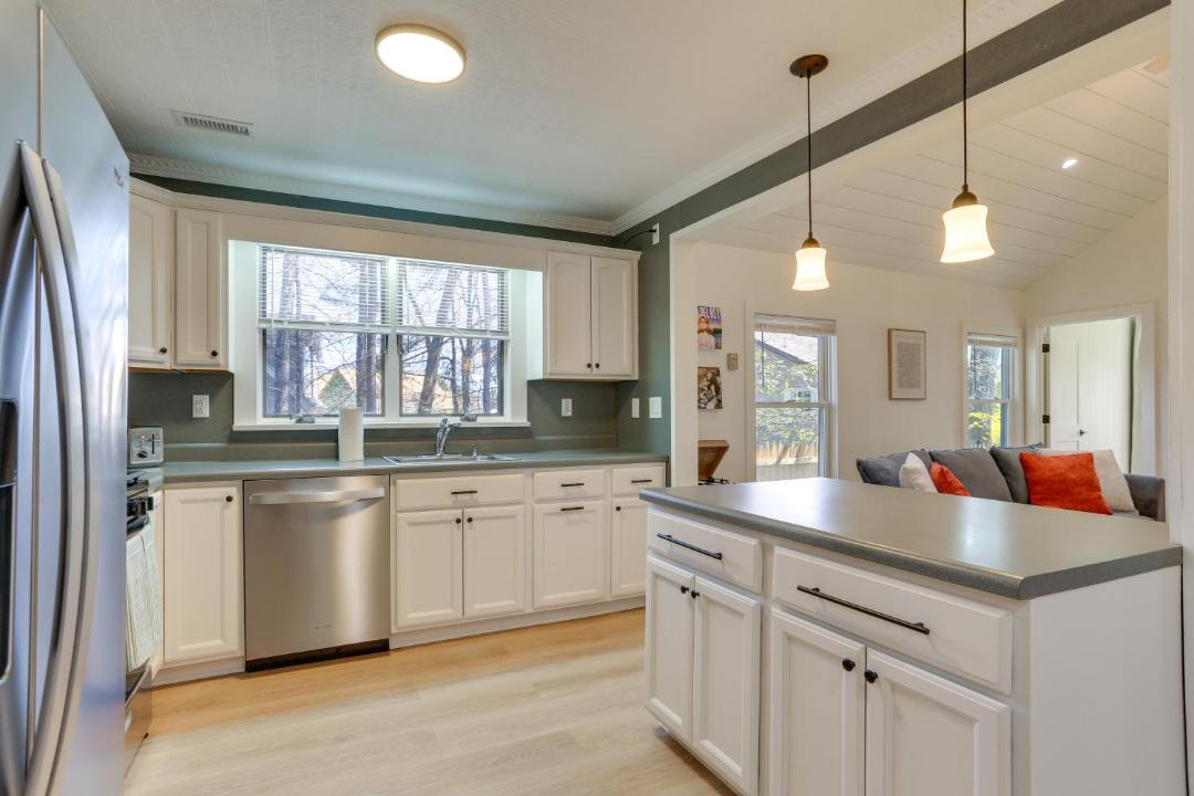 Photo of Kitchen in White Lake