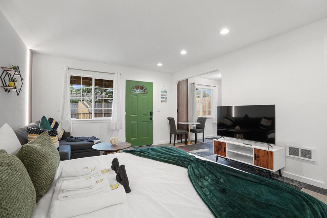 Photo of Bedroom in Sharp Park