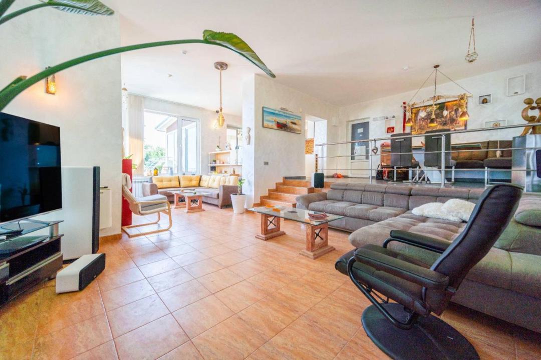 Photo of Livingroom in Osenovo