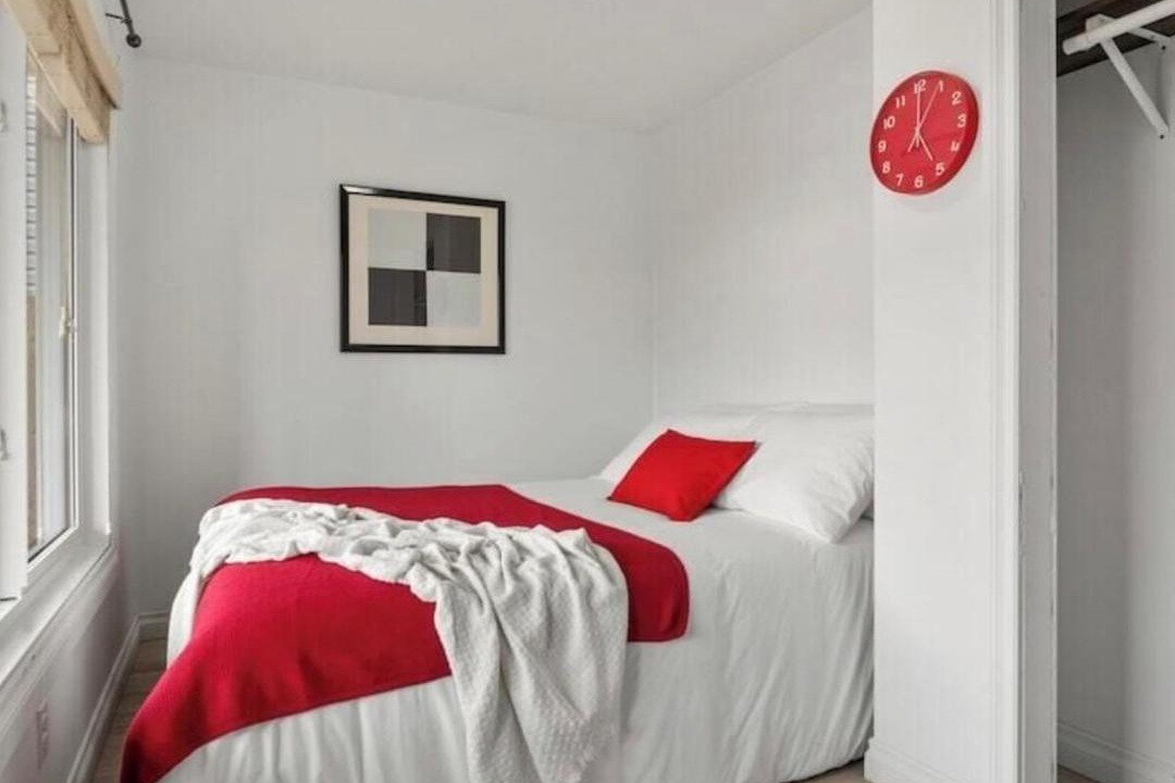 Photo of Bedroom in Okotoks