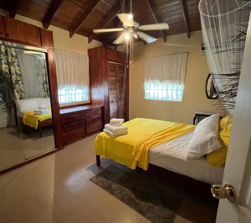 Photo of Bedroom in Retreat