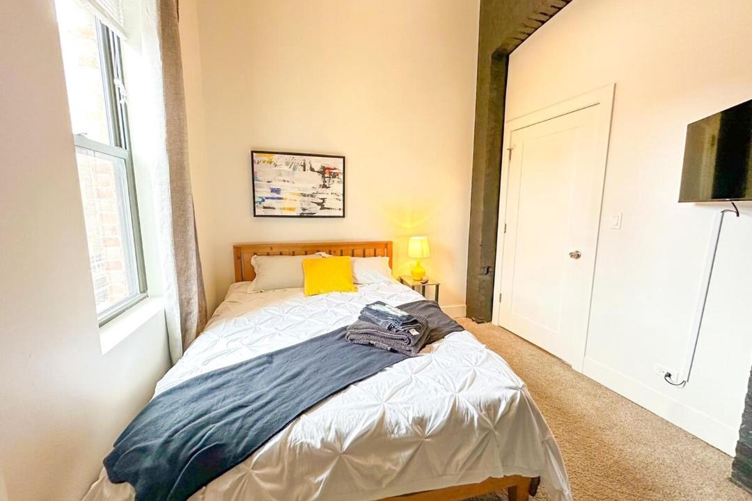 Photo of Bedroom in Near South Side