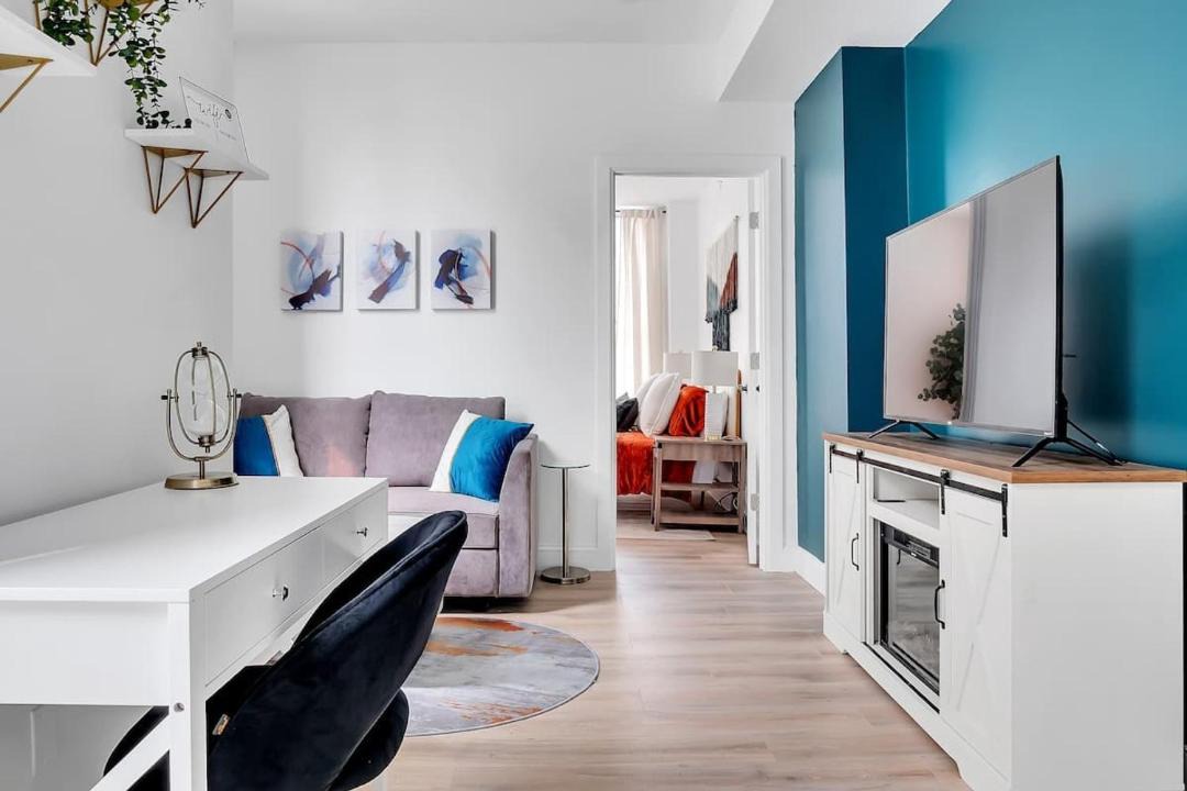 Photo of Livingroom in Seward Place