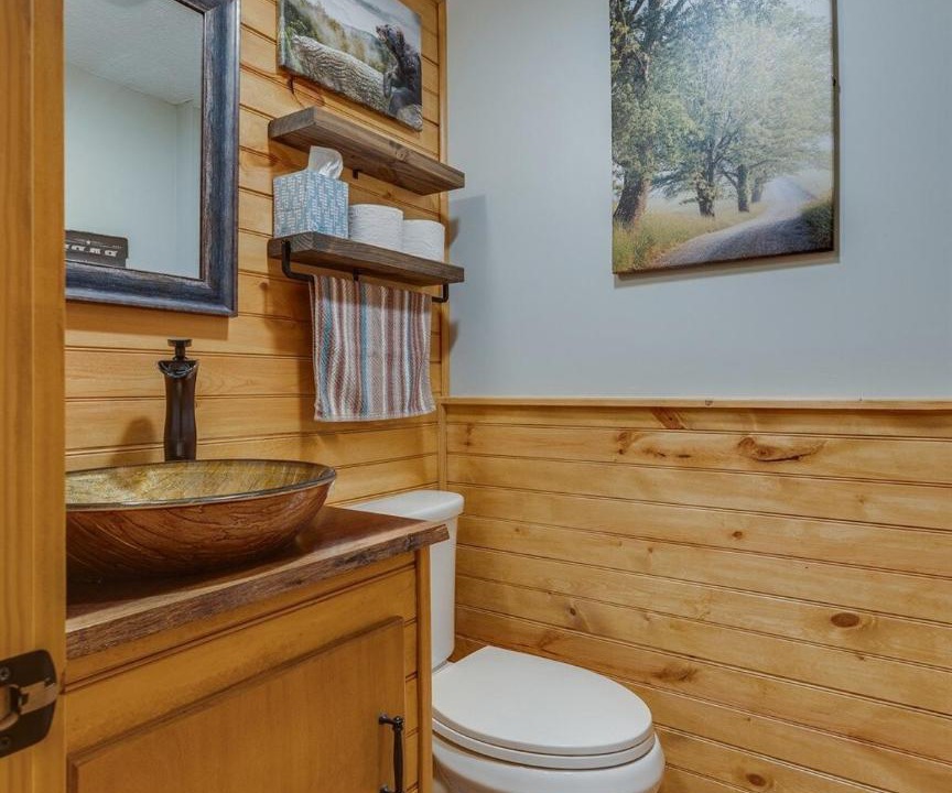Photo of Bathroom in Chalet Village