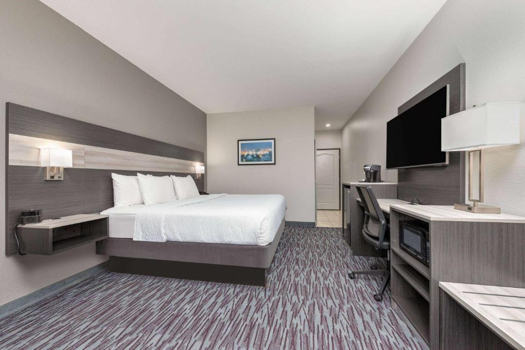 Photo of Bedroom in Allen
