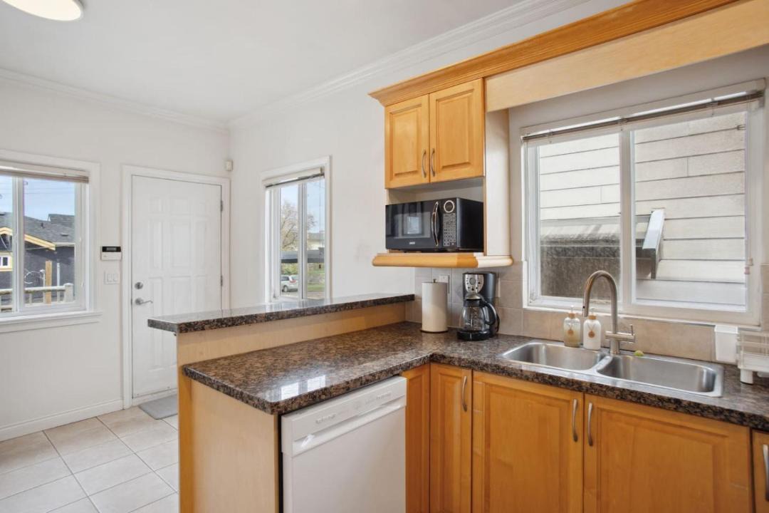 Photo of Kitchen in Sunset