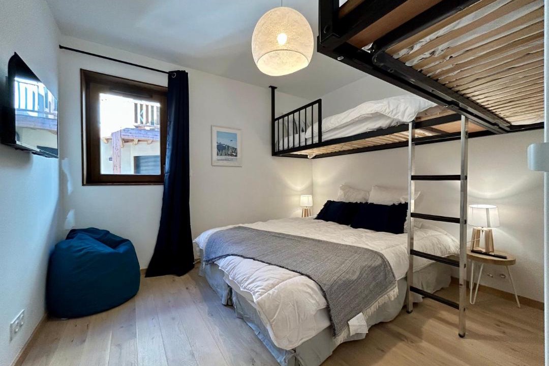 Photo of Bedroom in Eclose-Est