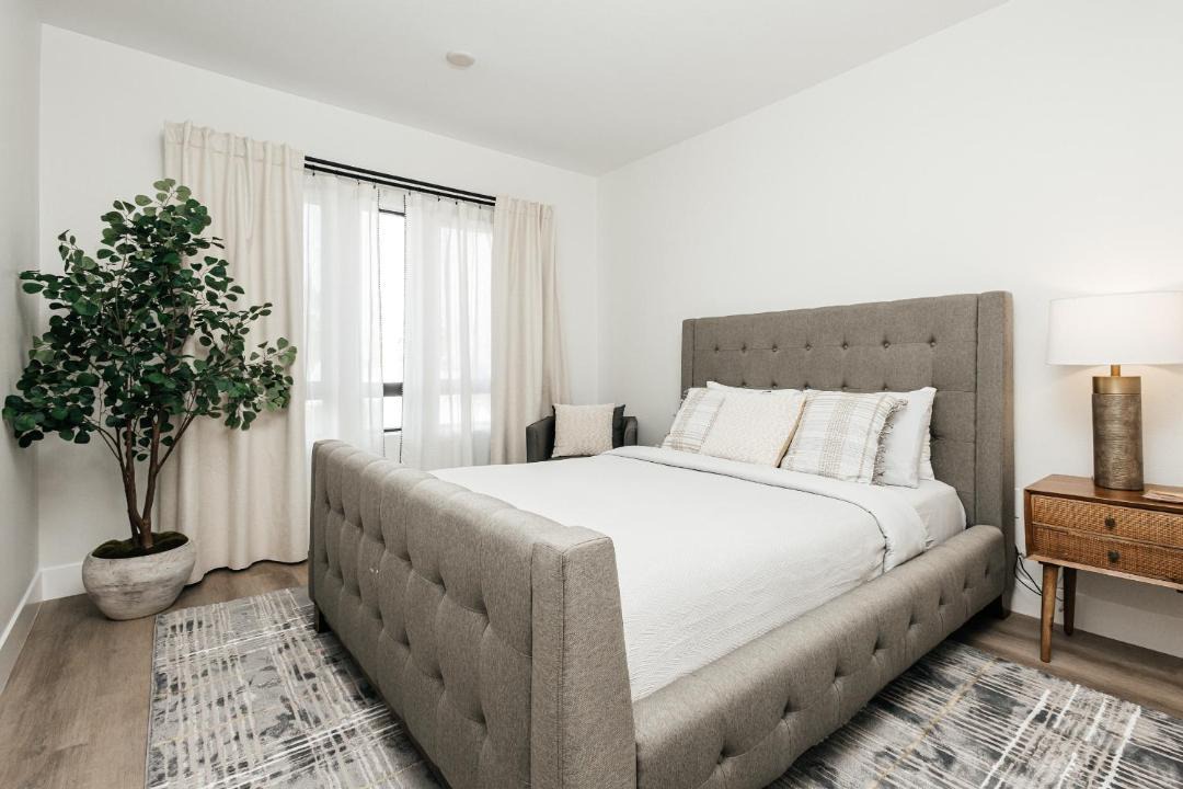 Photo of Bedroom in Miracle Mile