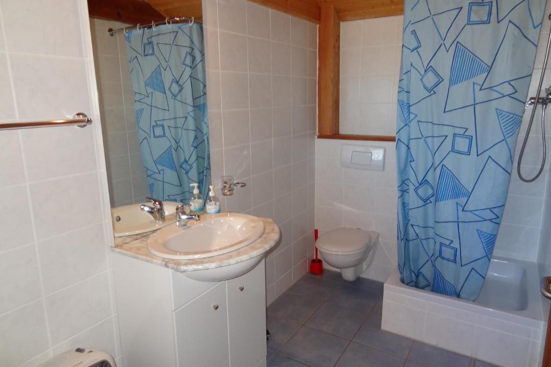 Photo of Bathroom in Mase