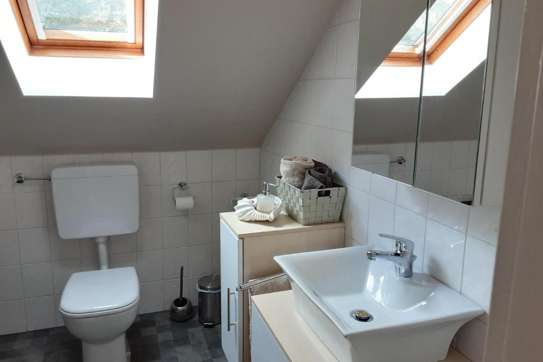 Photo of Bathroom in Horn