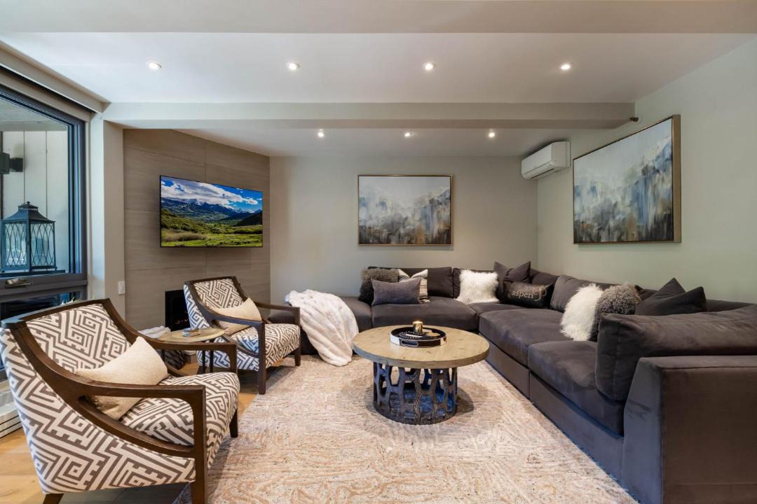 Photo of Livingroom in Aspen