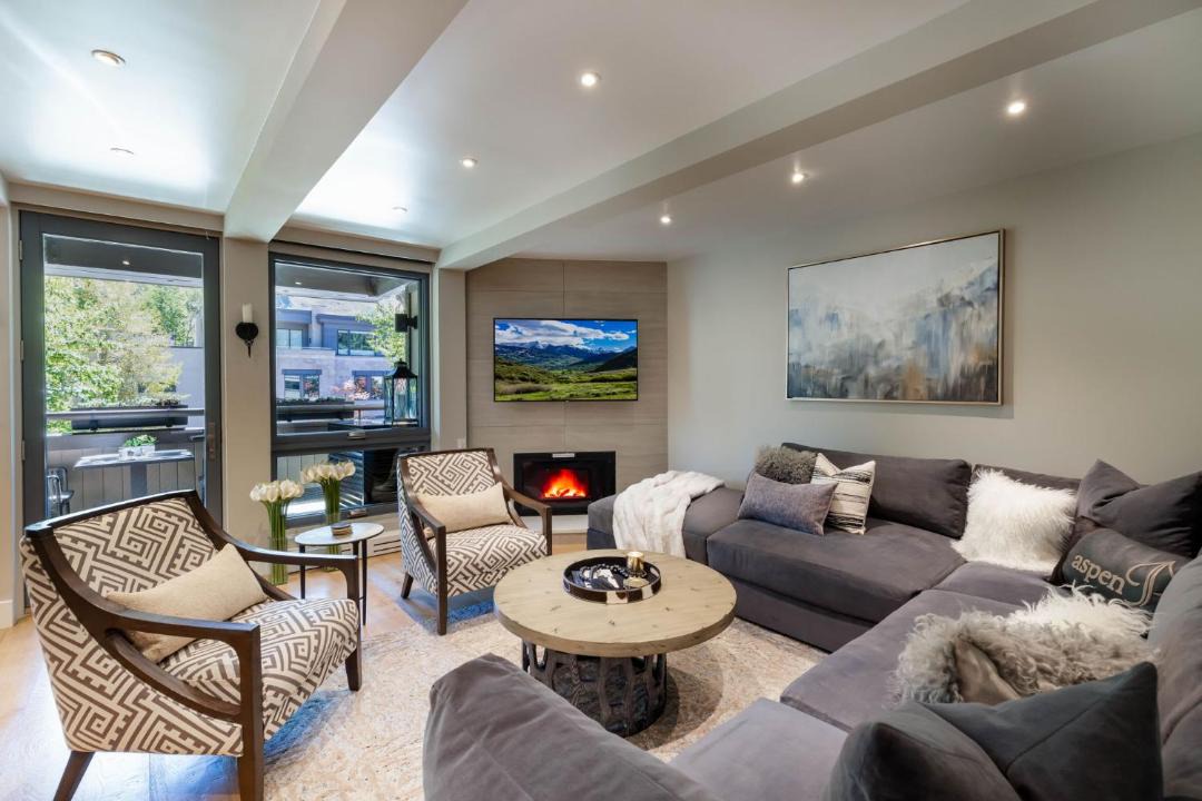 Photo of Livingroom in Aspen