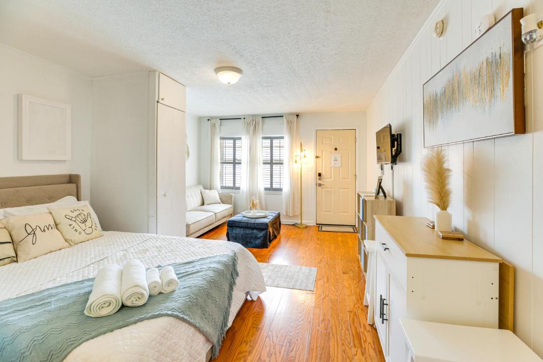 Photo of Bedroom in Cherry Grove Beach