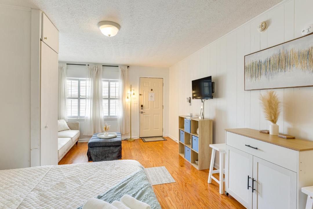 Photo of Bedroom in Cherry Grove Beach