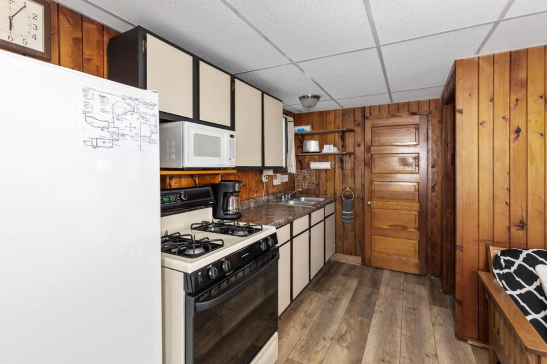 Photo of Kitchen in Chippewa Lake
