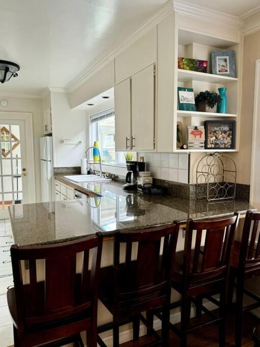 Photo of Kitchen in North Queen Anne