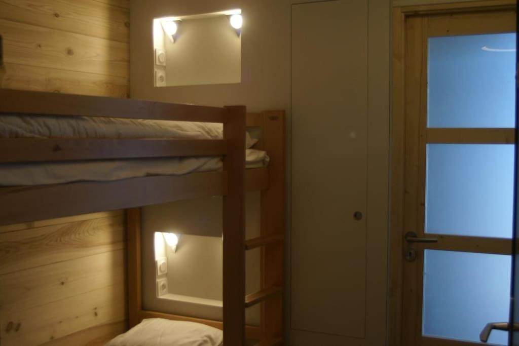 Photo of Bedroom in Eclose-Ouest
