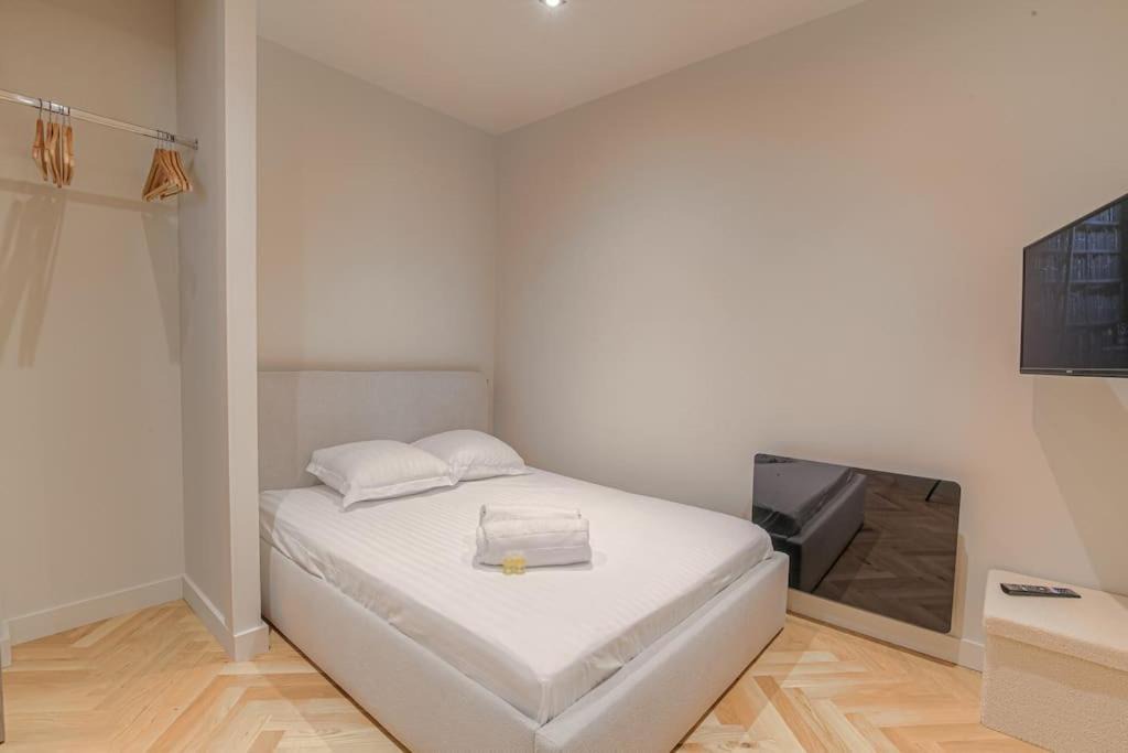 Photo of Bedroom in Saint-Didier-au-Mont-d'Or