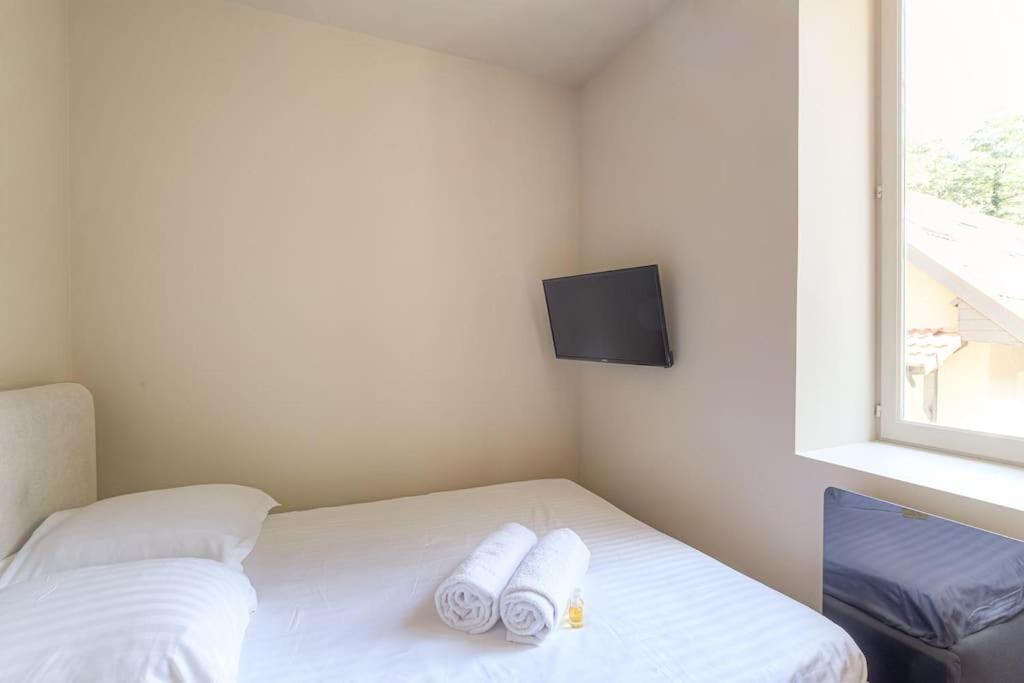 Photo of Bedroom in Saint-Didier-au-Mont-d'Or