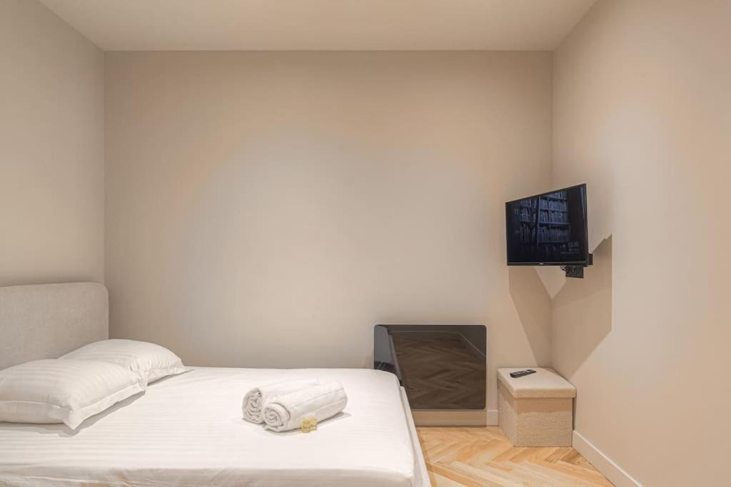Photo of Bedroom in Saint-Didier-au-Mont-d'Or