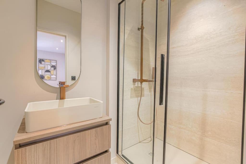 Photo of Bathroom in Saint-Didier-au-Mont-d'Or