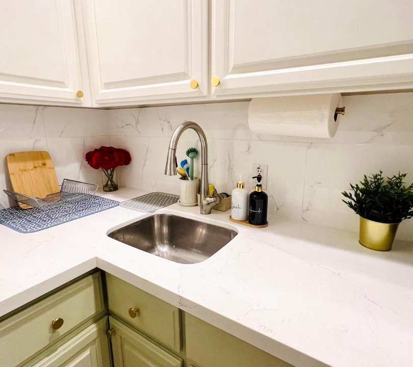 Photo of Kitchen in Suburban Park - Lorelei Manor - Flood Park Triangle