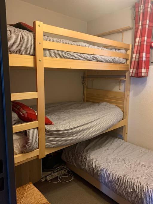 Photo of Bedroom in Eclose-Est
