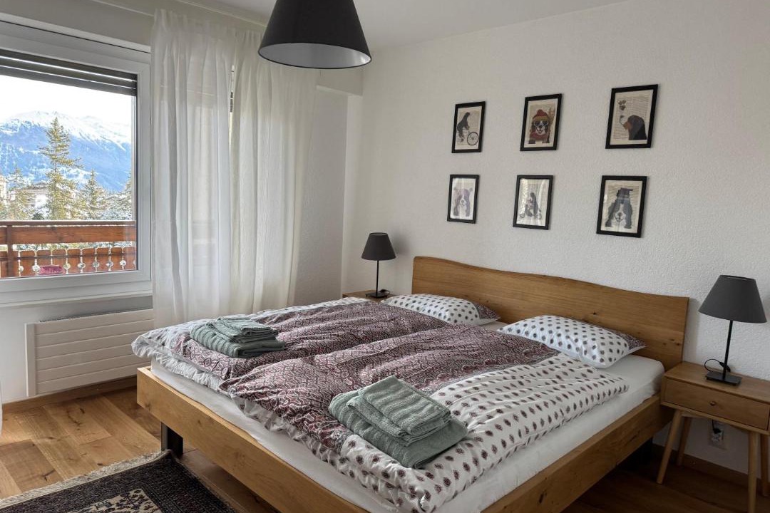 Photo of Bedroom in Lens