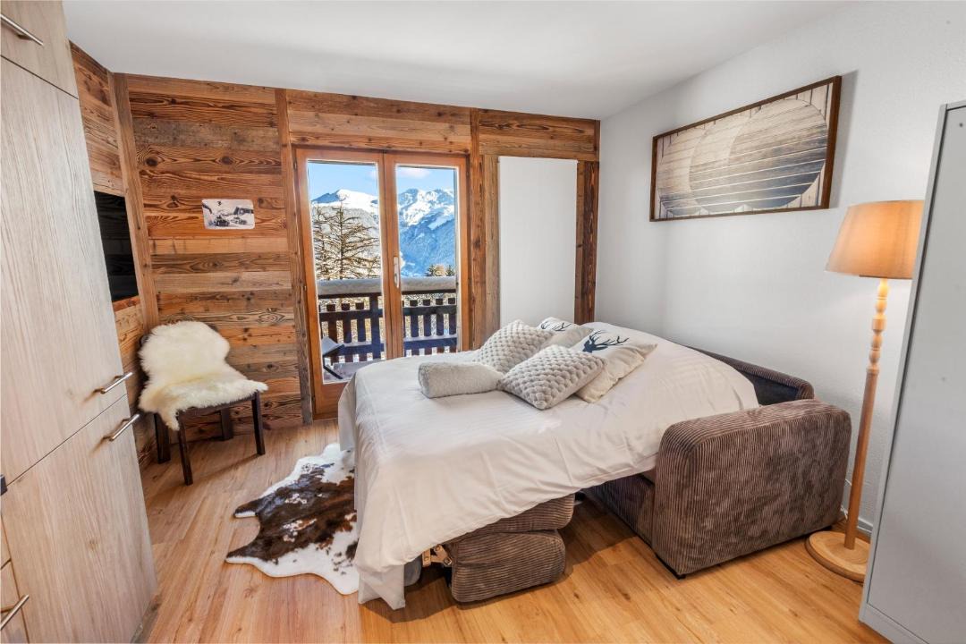 Photo of Bedroom in Vex