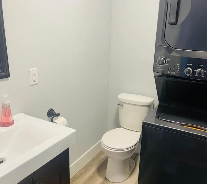 Photo of Bathroom in Queens Square