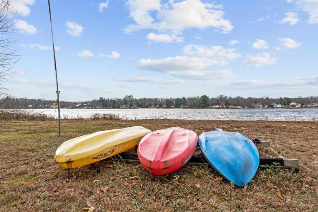 Photo of Others in Twin Lake