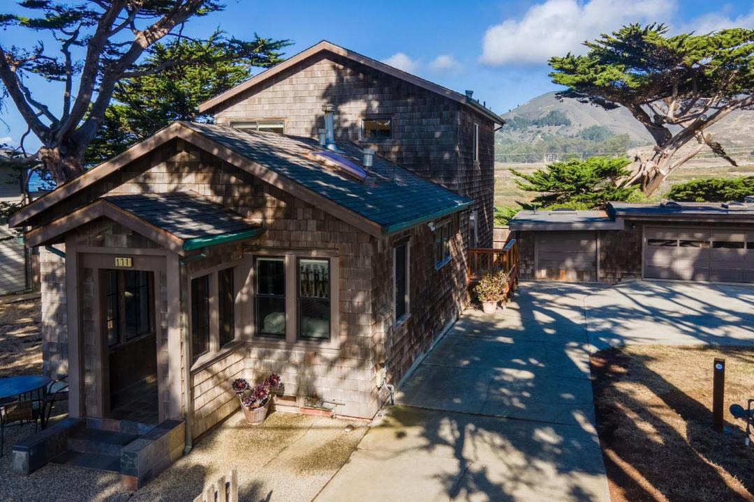 Photo of Others in Montara