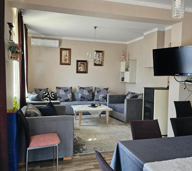 Photo of Livingroom in Elena