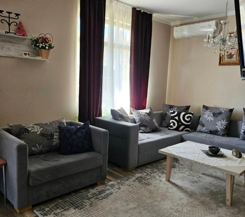 Photo of Livingroom in Elena