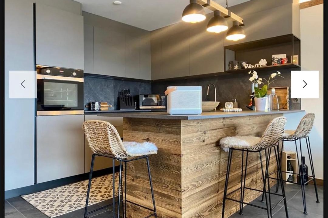 Photo of Kitchen in Lens
