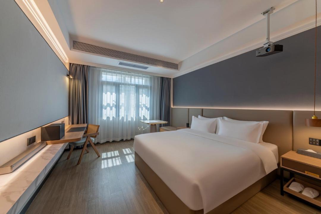 Photo of Bedroom in Luohu