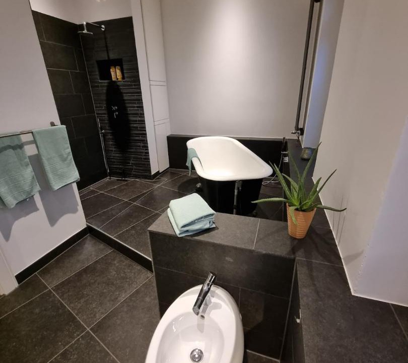 Photo of Bathroom in Rhein-Erft-Kreis District