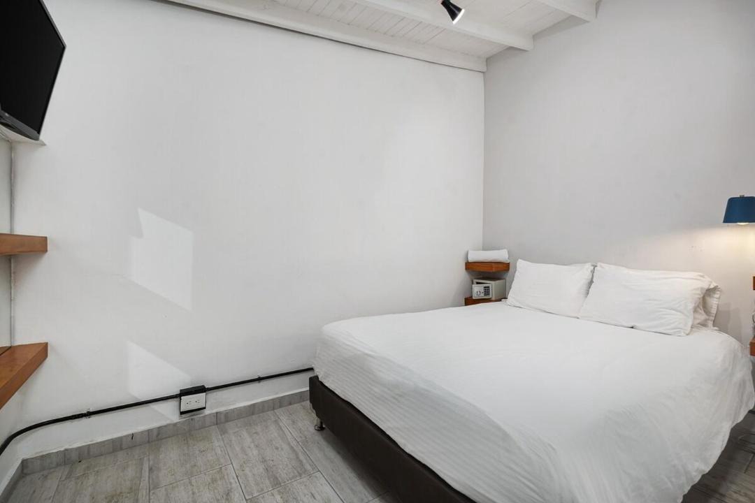 Photo of Bedroom in La Florida