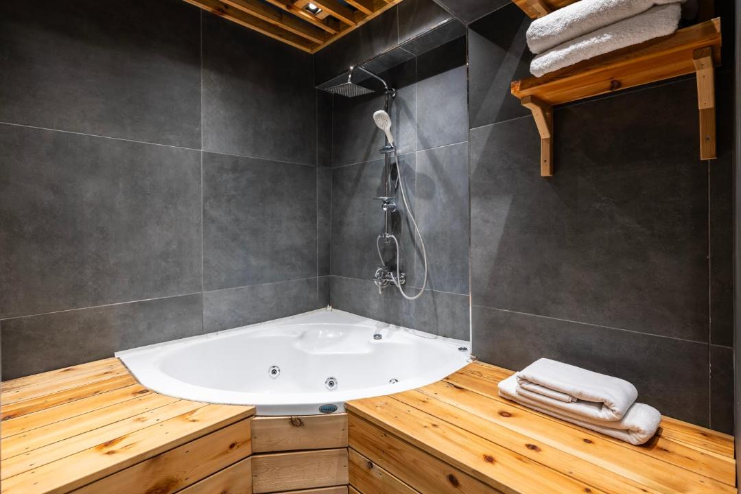 Photo of Bathroom in Emin Sinan