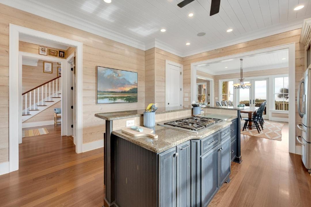 Photo of Kitchen in Debordieu Colony