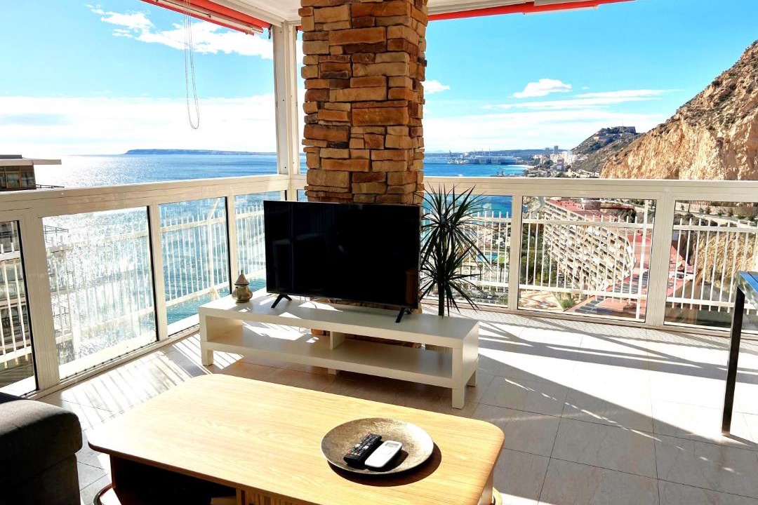 Photo of Patio Balcony in Vista Hermosa